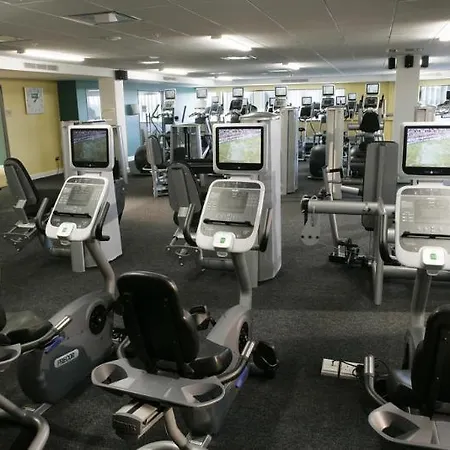 Pillo & Leisure Club Ξενοδοχείο 4*