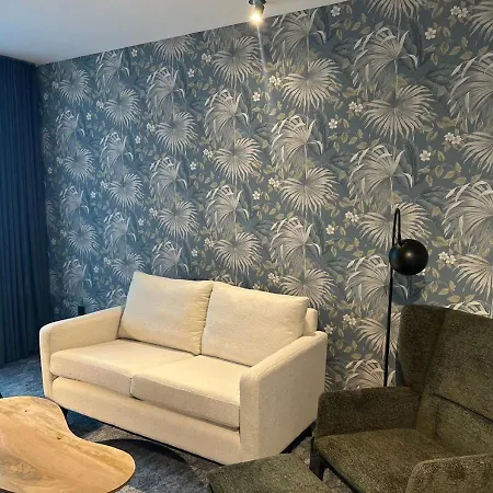 Pillo & Leisure Club 酒店