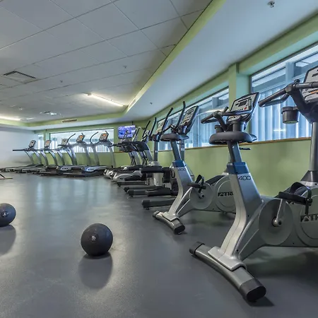 Pillo & Leisure Club 4* 阿什本