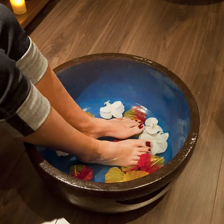 Pillo & Leisure Club