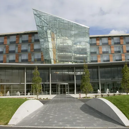 Pillo & Leisure Club 酒店 4*