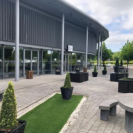 Pillo & Leisure Club Ξενοδοχείο