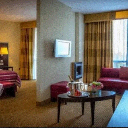 Pillo & Leisure Club