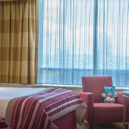 מלון Pillo & Leisure Club