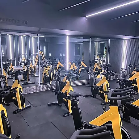 Pillo & Leisure Club 4* Άσμπερν