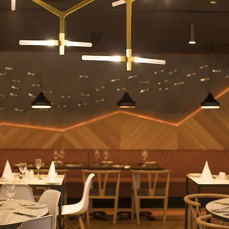 Pillo & Leisure Club 4*