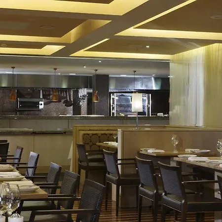 Ξενοδοχείο Pillo & Leisure Club 4*