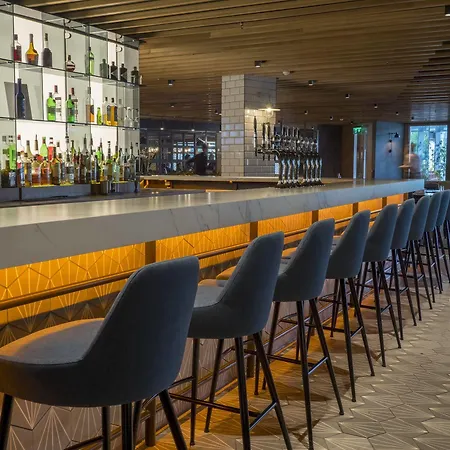 Pillo & Leisure Club Hotel 4*