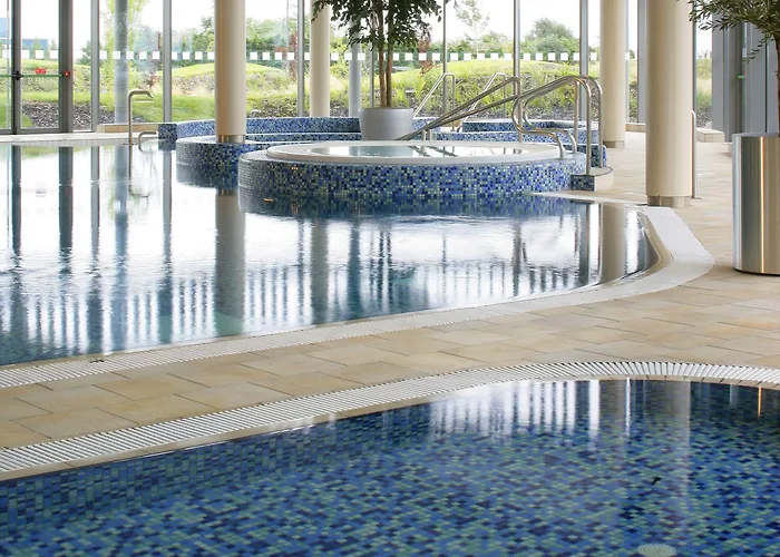 فندق Pillo & Leisure Club 4*
