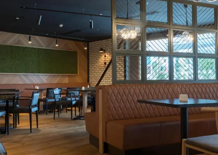 Pillo & Leisure Club 4* Ashbourne