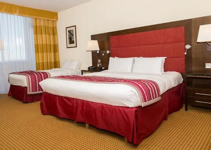 Pillo & Leisure Club Отель 4*