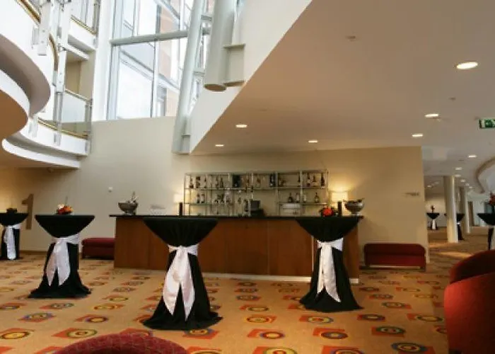 Отель Pillo & Leisure Club Ашборн