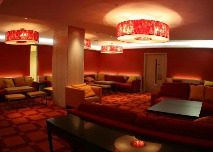 Pillo & Leisure Club 4*